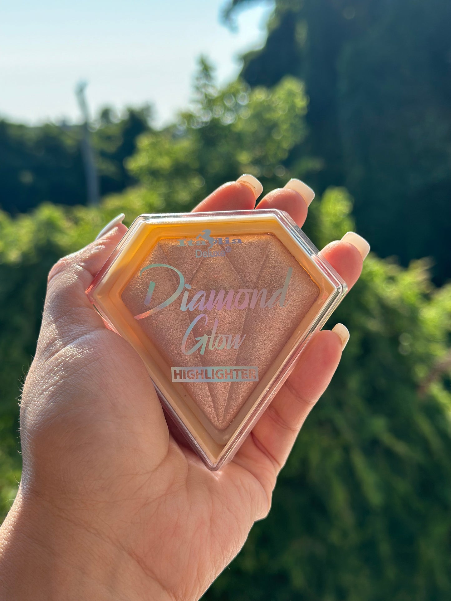 ✨Diamond Glow Highlighter✨