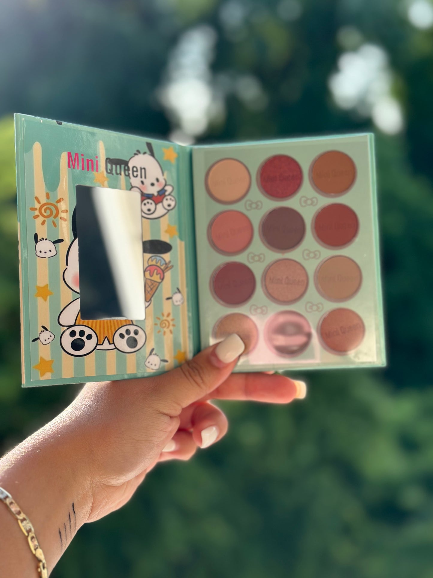 ✨The Sanrio Eyeshadow Palette✨