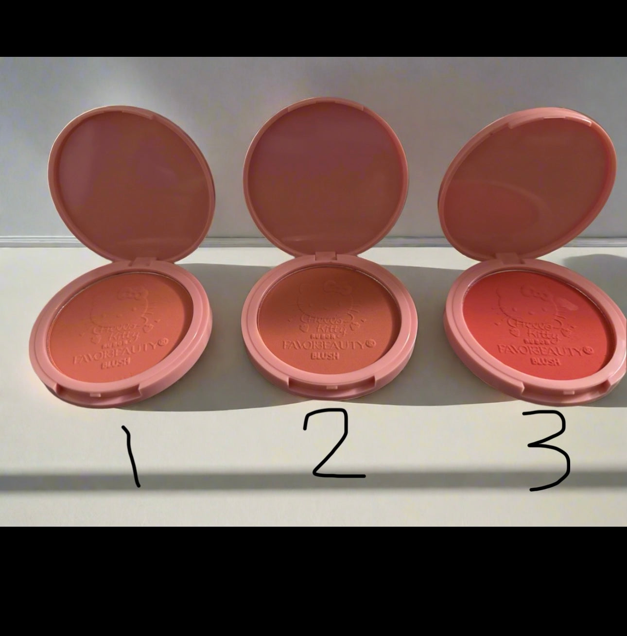 ✨Hello Kitty blush✨