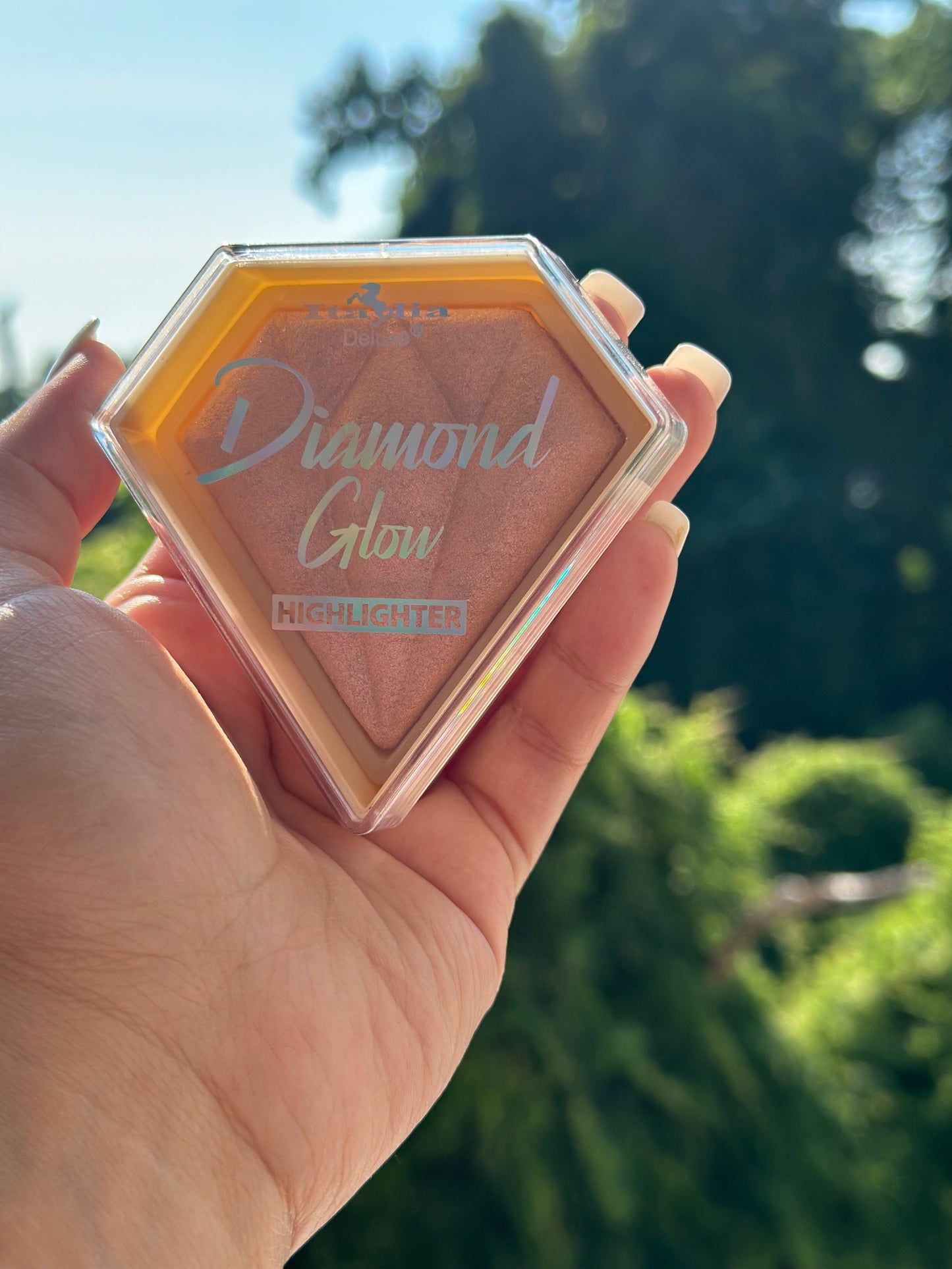 ✨Diamond Glow Highlighter✨